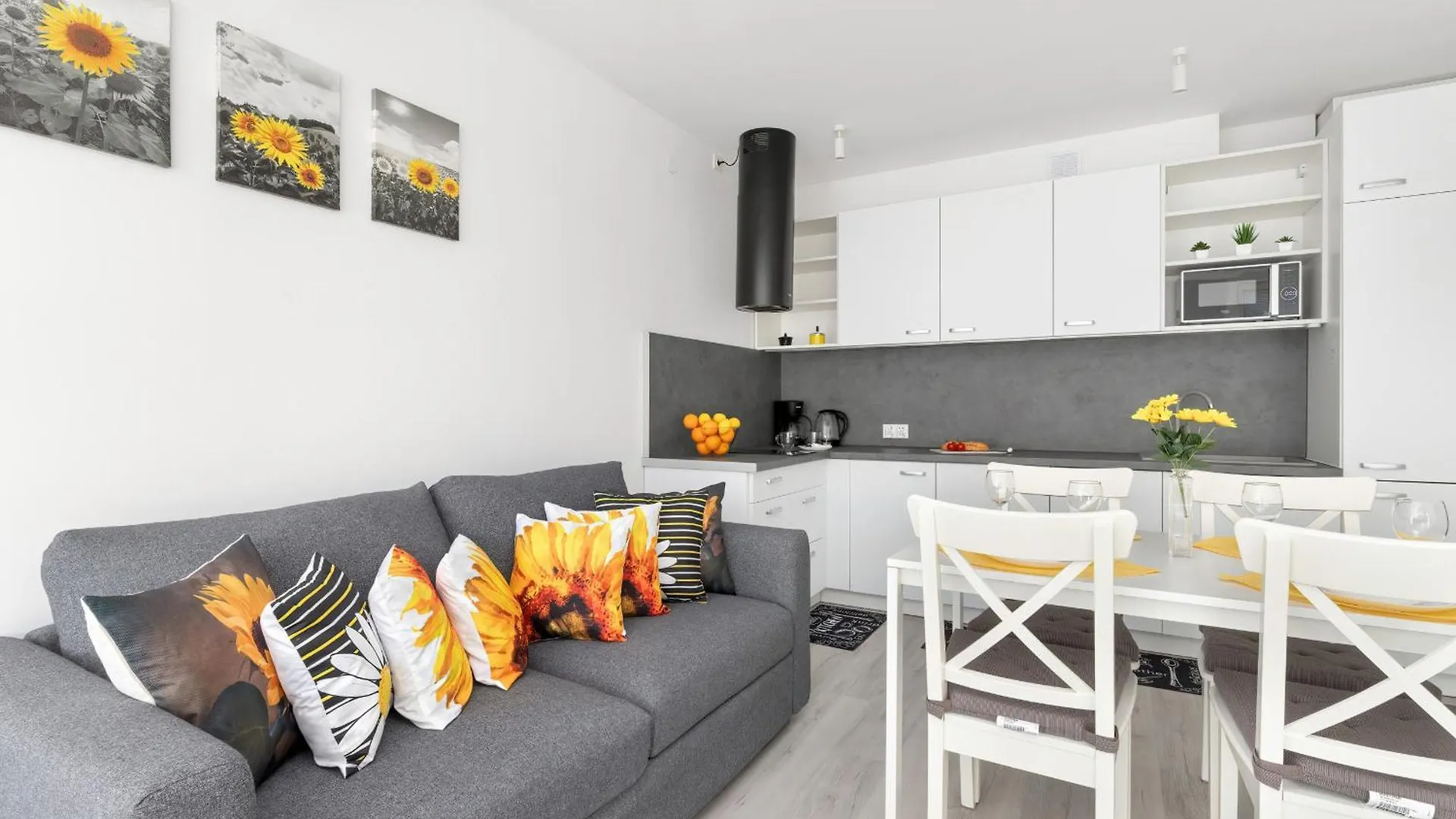 Sopockie Studio Z Parkingiem Przy Plazy I Molo By Noclegi Renters location