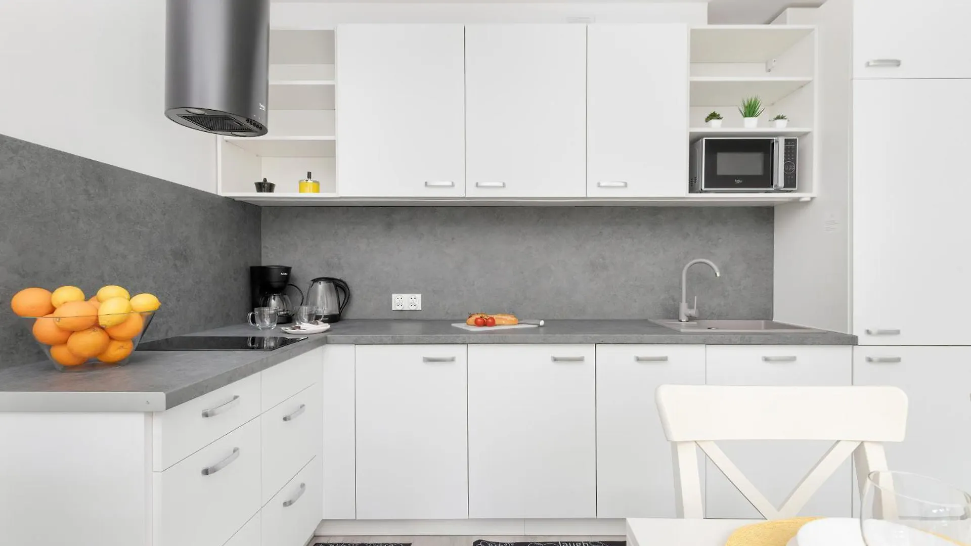 Sopockie Studio Z Parkingiem Przy Plazy I Molo By Noclegi Renters Sopot Apartment