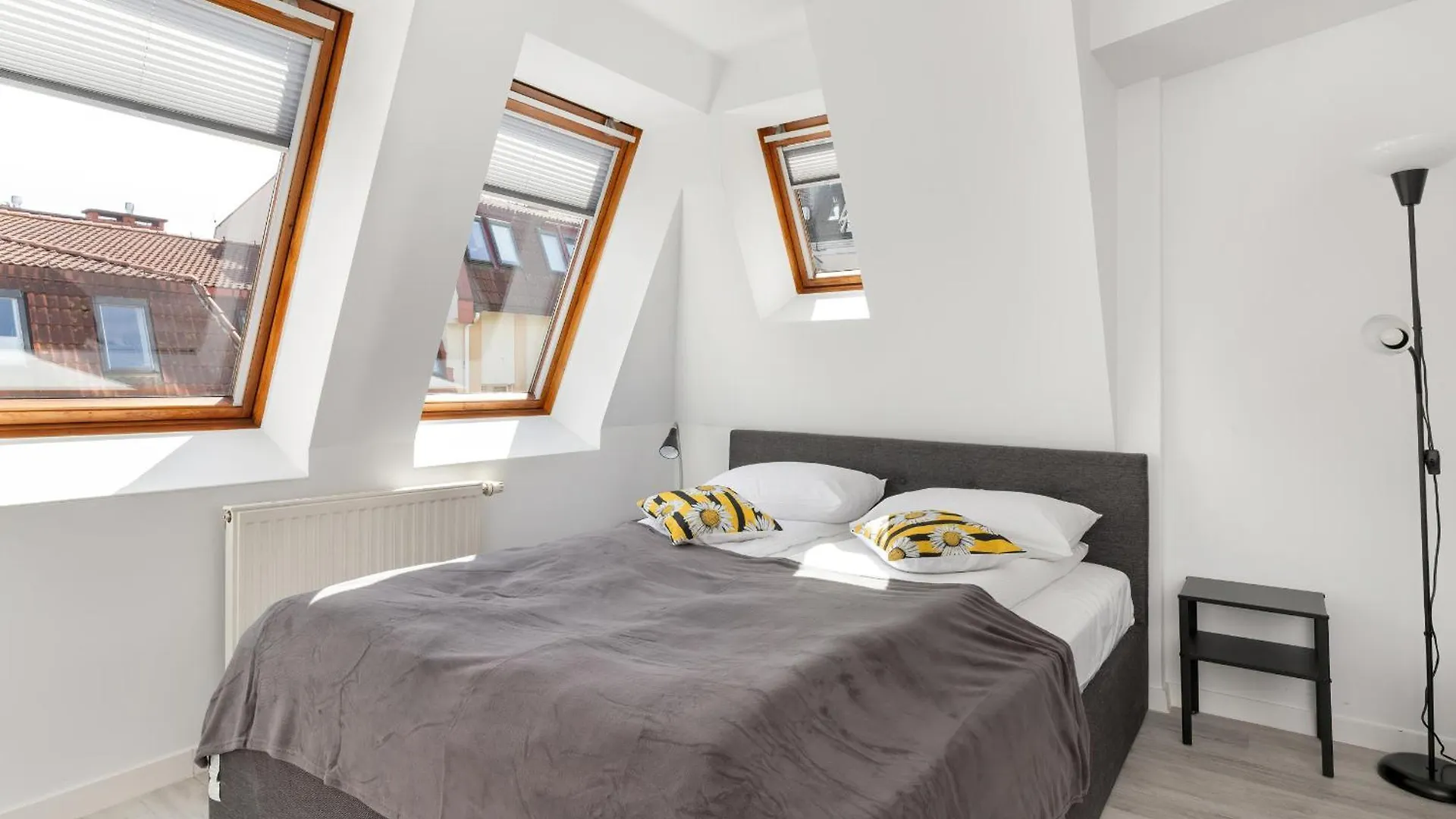 Apartment Sopockie Studio Z Parkingiem Przy Plazy I Molo By Noclegi Renters Sopot